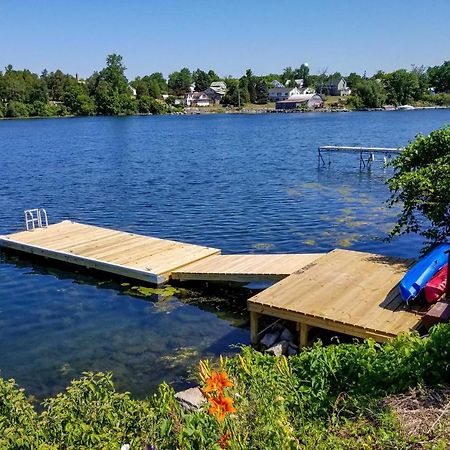 Family Cottage On Chaumont Bay, Walk To Downtown מראה חיצוני תמונה