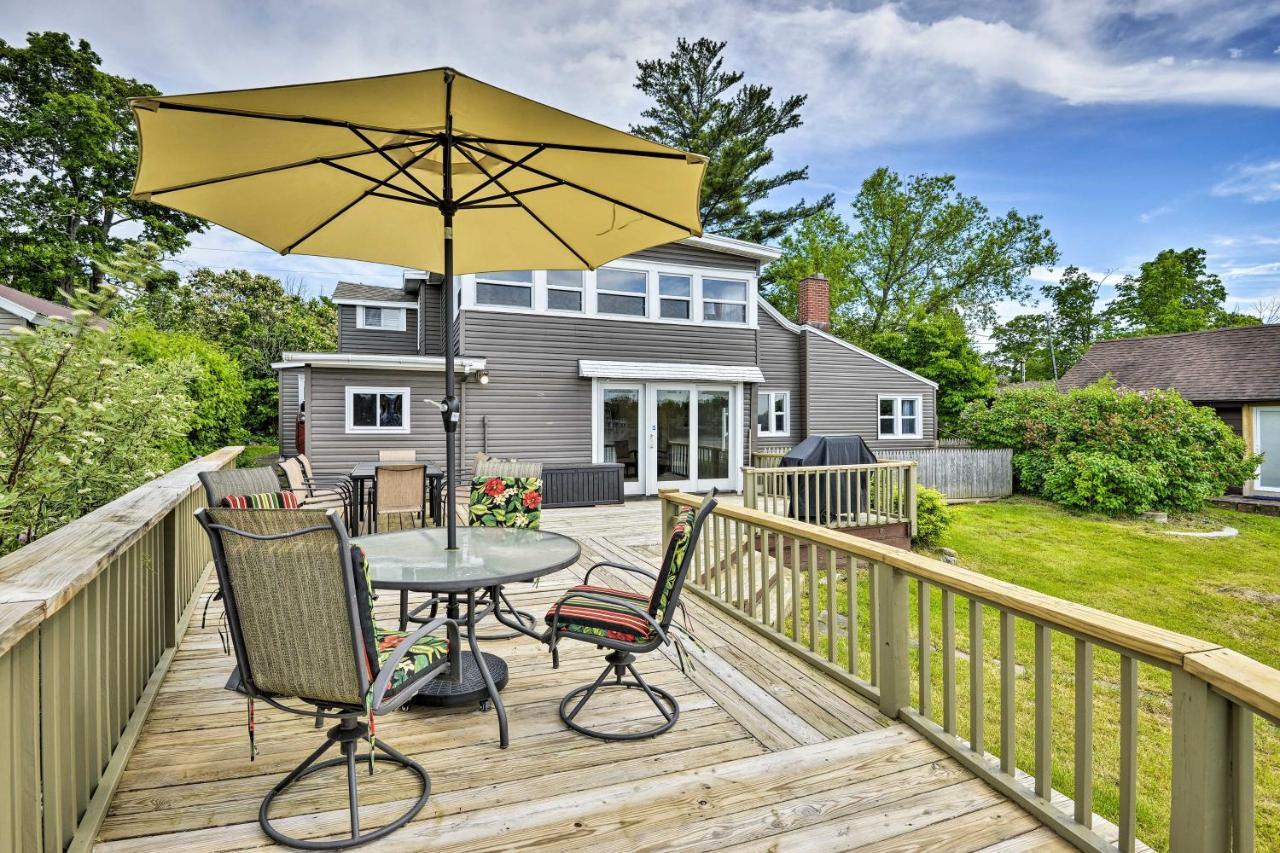 Family Cottage On Chaumont Bay, Walk To Downtown מראה חיצוני תמונה